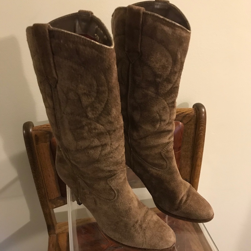 Women’s Vintage 9 West Brown Suede Boots